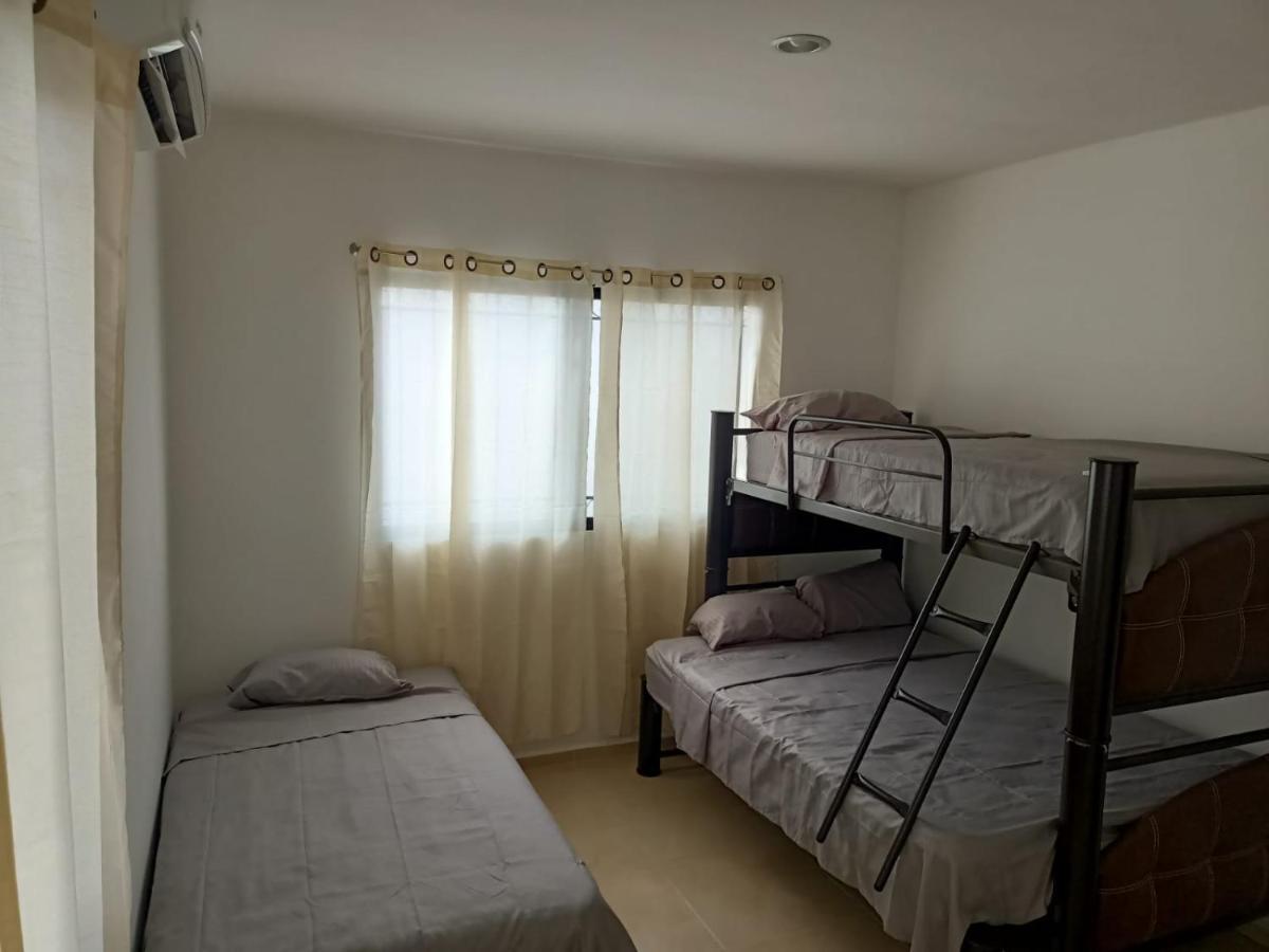 Hermosa Casa A 15 Minutos Del Aeropueto De Cancun En Exclusivo Fraccionamiento Residencial מראה חיצוני תמונה
