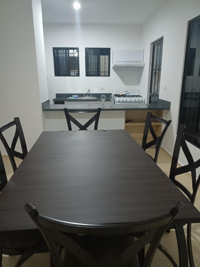 Hermosa Casa A 15 Minutos Del Aeropueto De Cancun En Exclusivo Fraccionamiento Residencial מראה חיצוני תמונה
