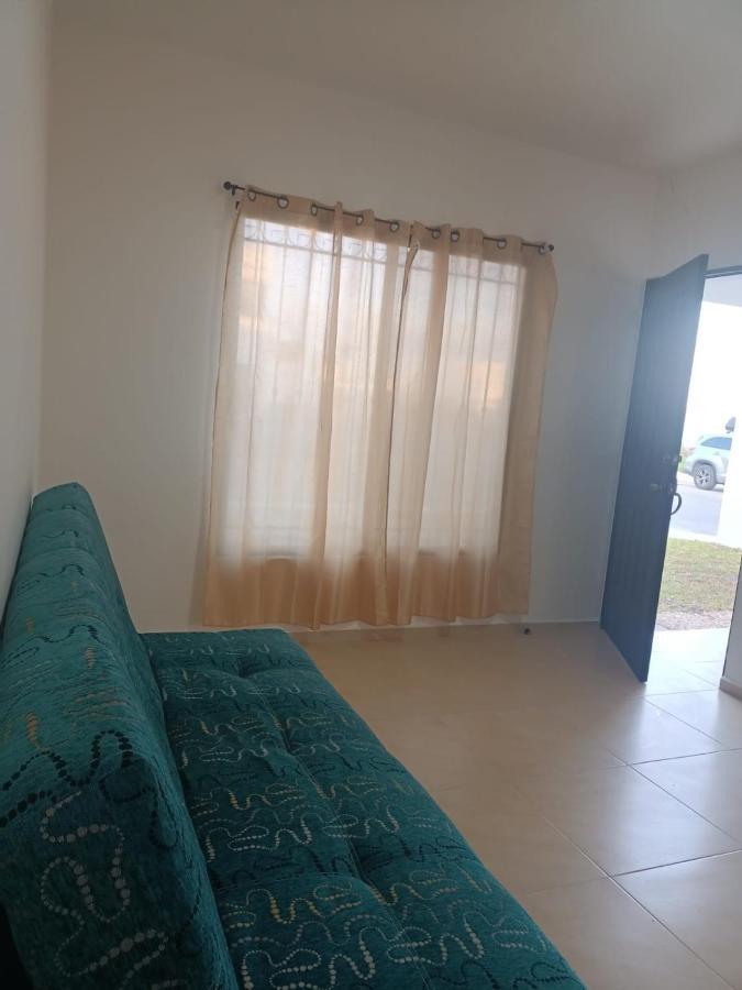 Hermosa Casa A 15 Minutos Del Aeropueto De Cancun En Exclusivo Fraccionamiento Residencial מראה חיצוני תמונה